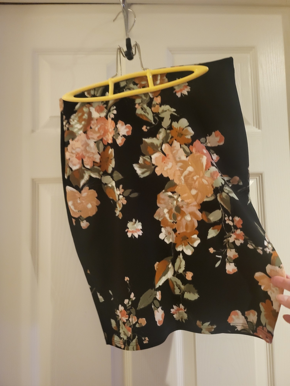 Floral Print Black Pencil Skirt - Women's (66)